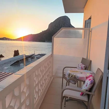 Massouri Rooms Apartamento Masouri