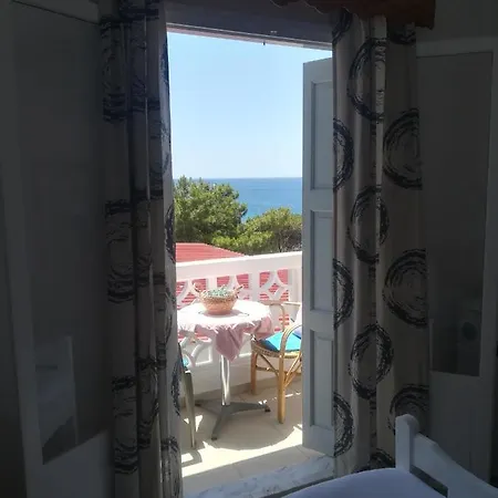 Apartment Massouri Rooms