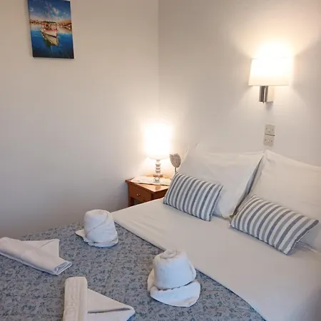 Massouri Rooms *